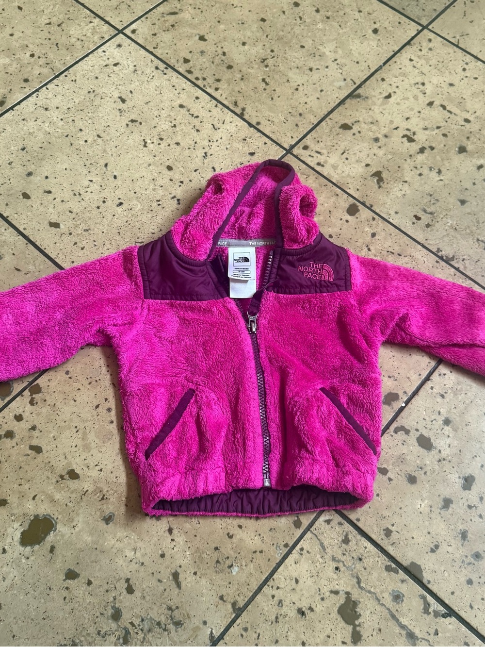 🙂The North Face Bright Pink Infant Fleece Jacket with Deep Magenta Trim